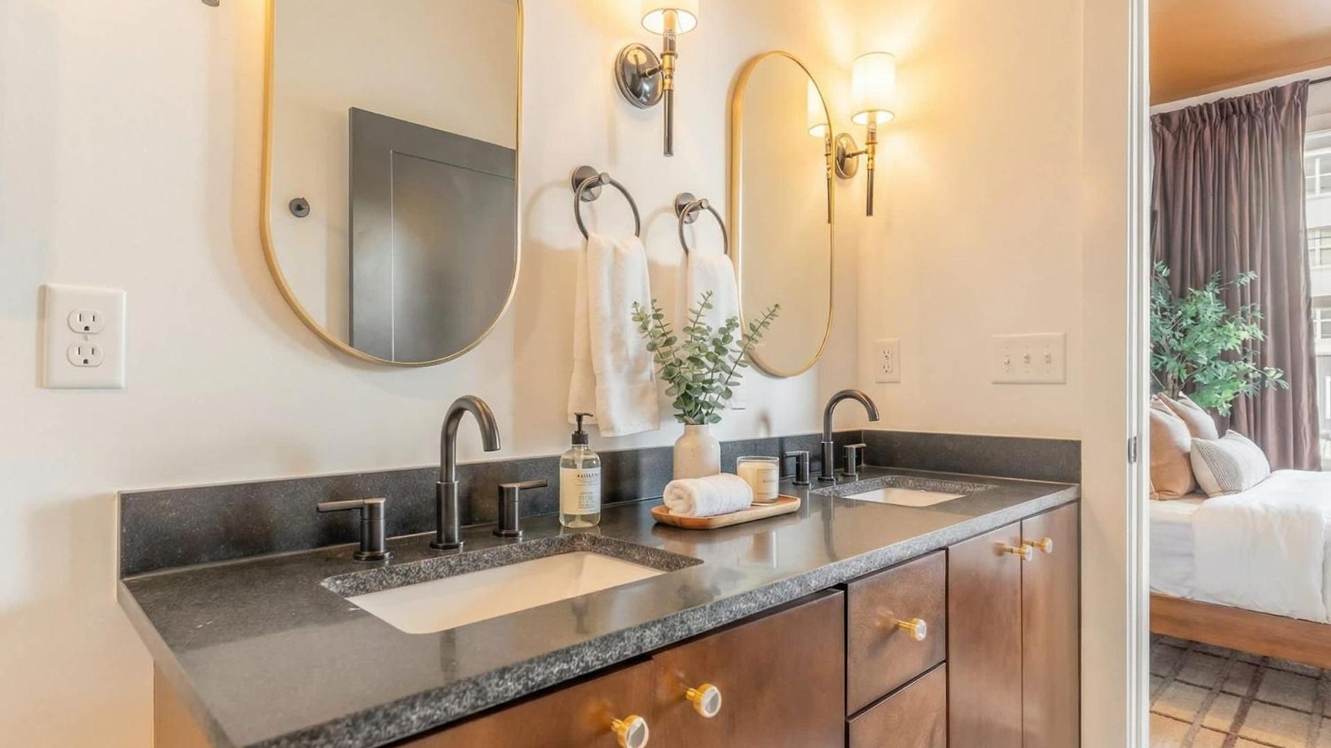 Holiday home Luxe 4br With Fire Pit Grill And Views Nashville