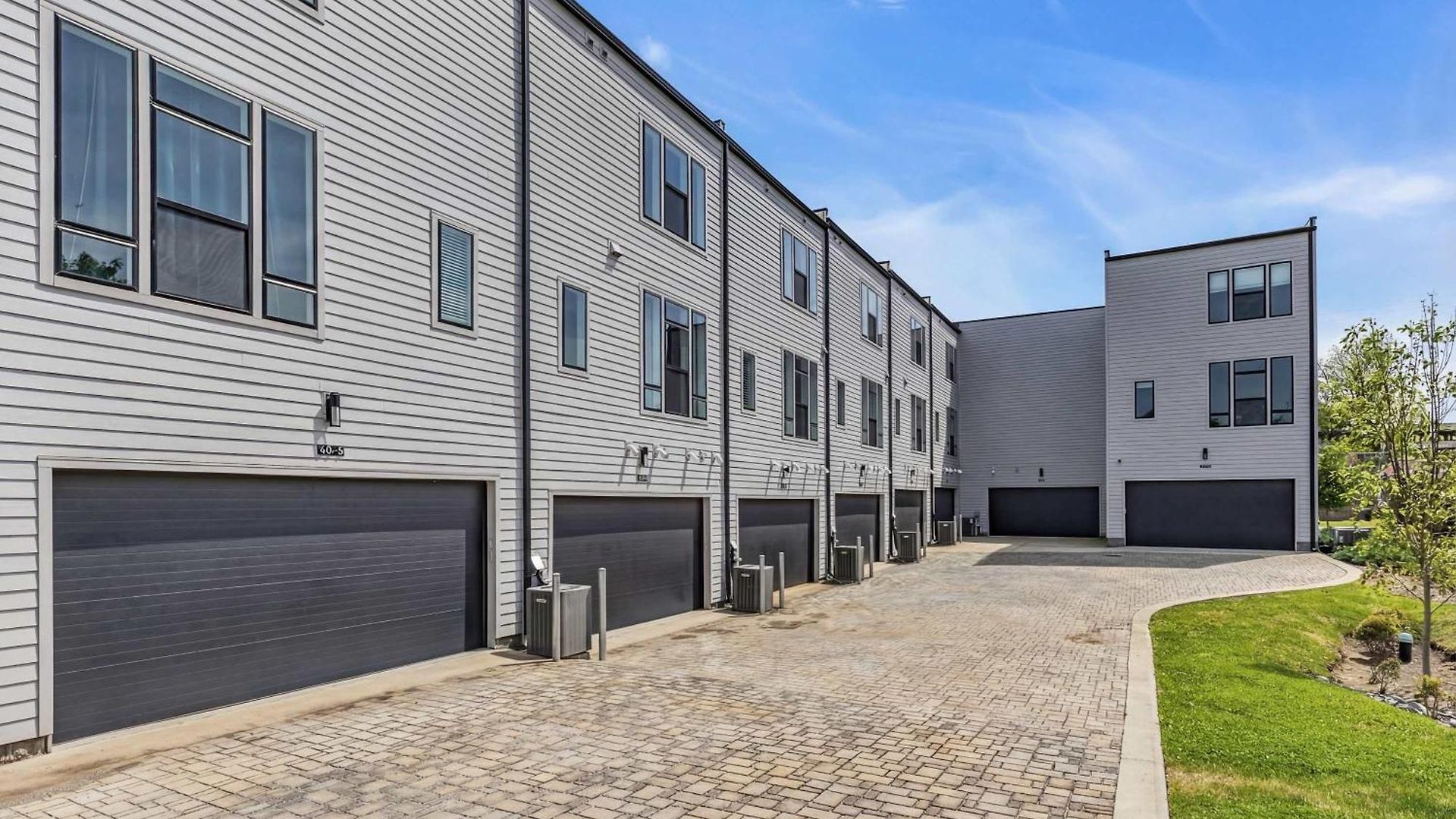 Brand New Views Karaoke Near Downtown Holiday home *