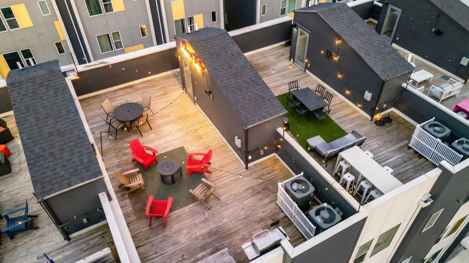Rooftop Deck Grill Ping Pong Near Downtown * Nashville