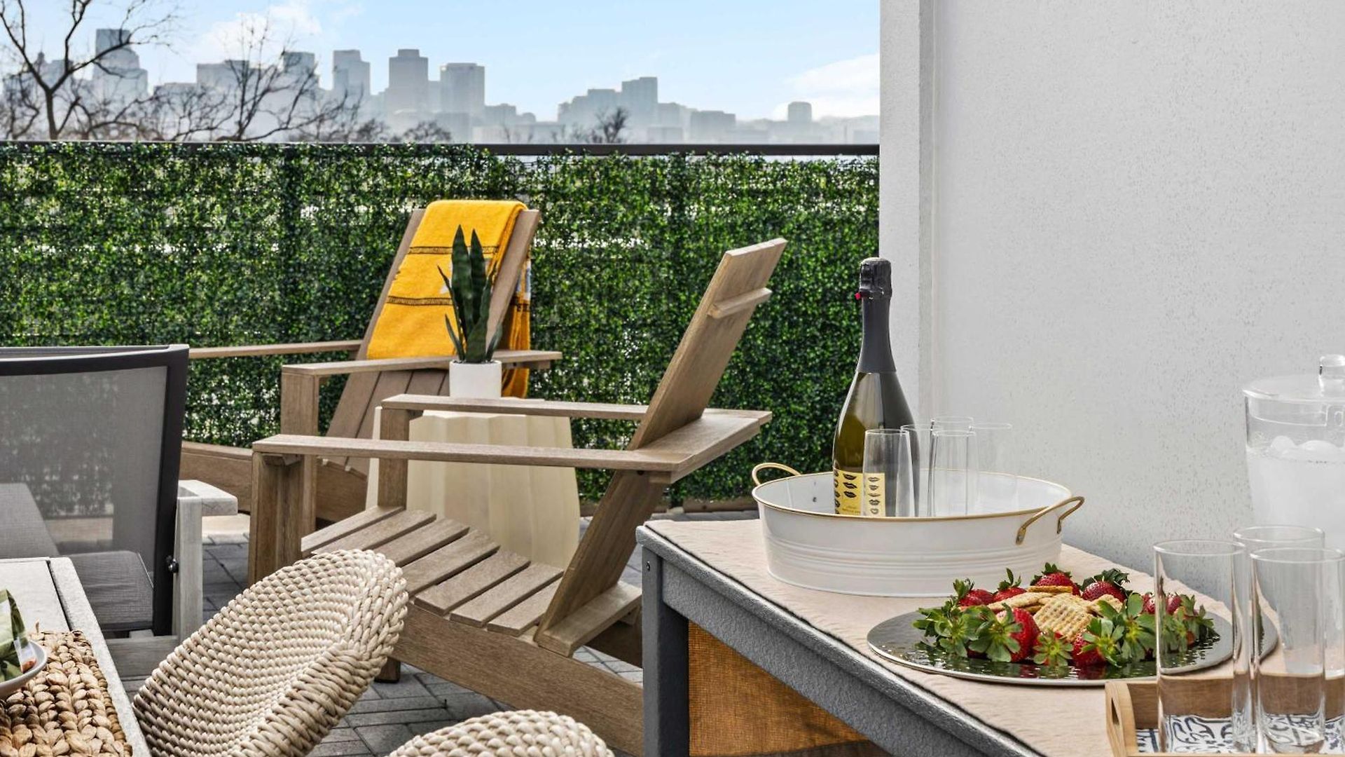 Nash Skyline Fire Pit Grill Parking Holiday home