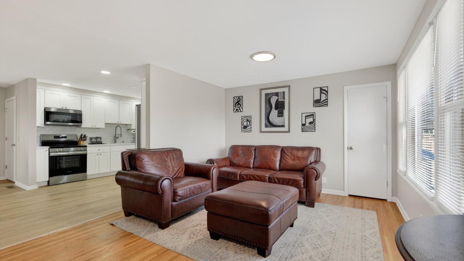 Quiet Retreat Near Opryland & Airport *