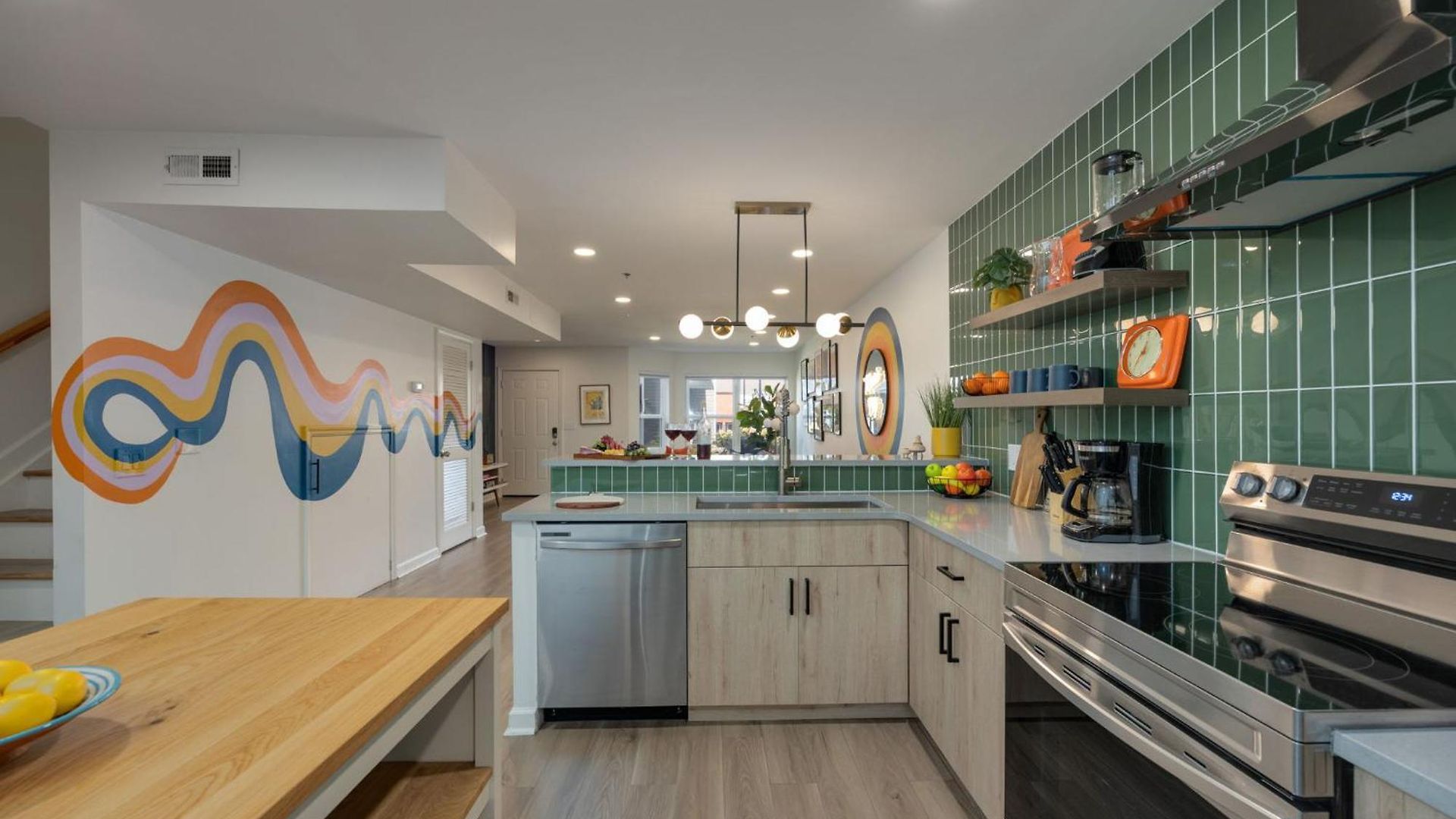 Funky Town - Walkable To Attractions Holiday home