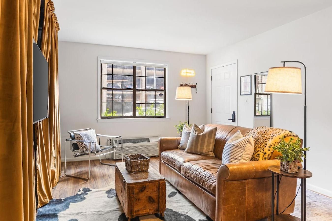 Holiday home Cozy By Music Row, Walk To Restaurants And Bars Nashville