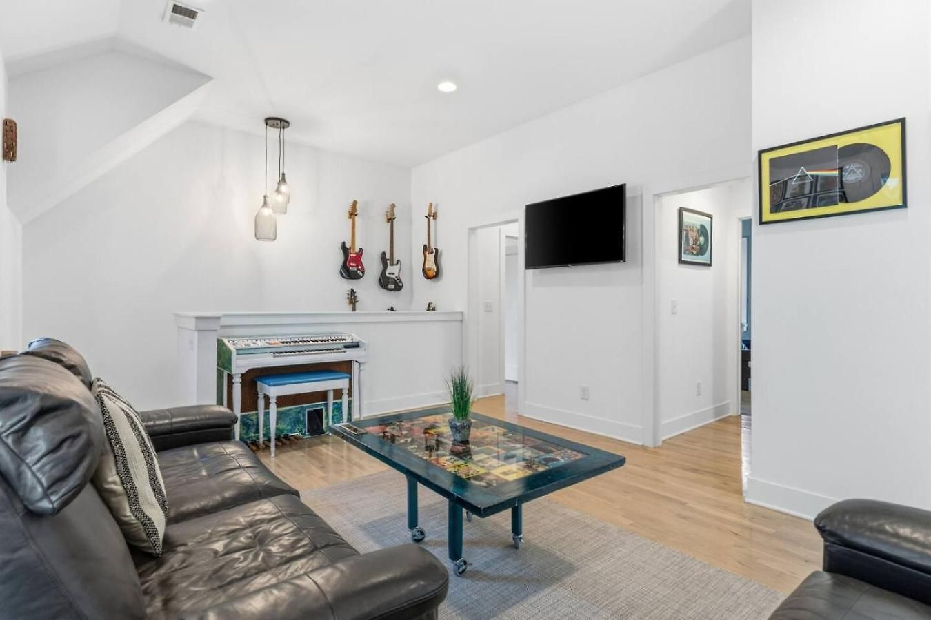 Modern House By Downtown With Garage And Fenced-in Yard Holiday home Nashville