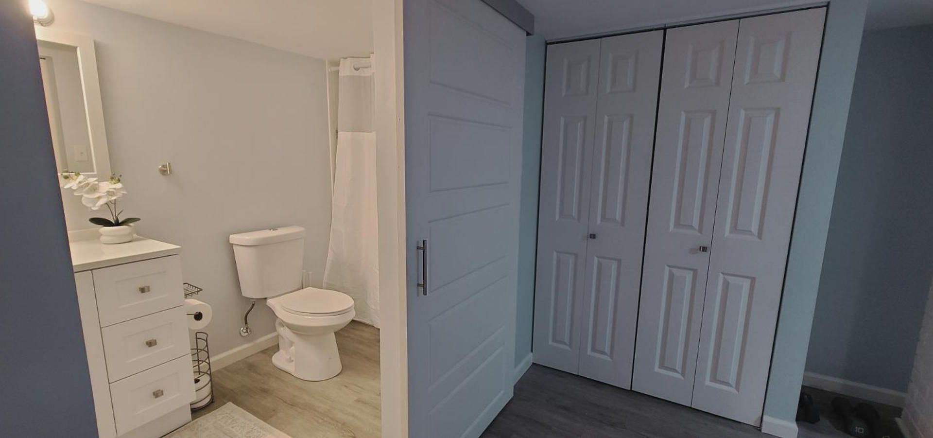 Lakeside Retreat You'll Love! Holiday home