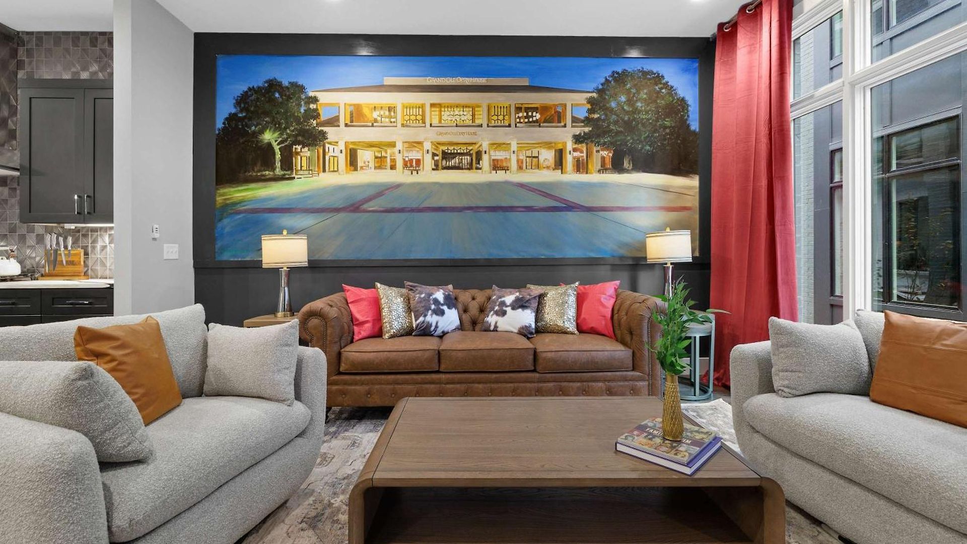Holiday home Elegant Nash Karaoke Haven With Rooftop Fire Table *
