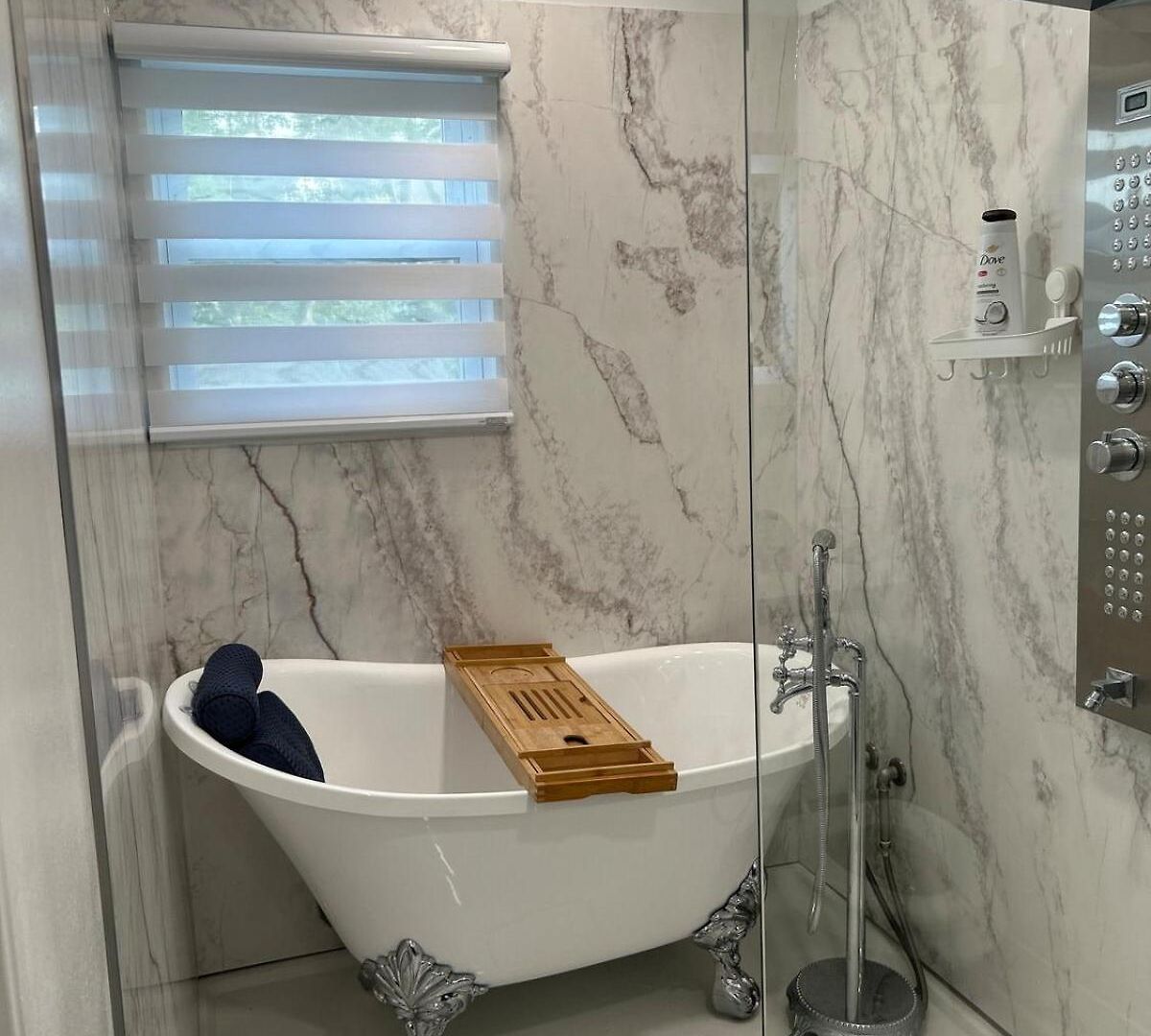 Away From Mlnutes! To Broadway & Stadium Holiday home