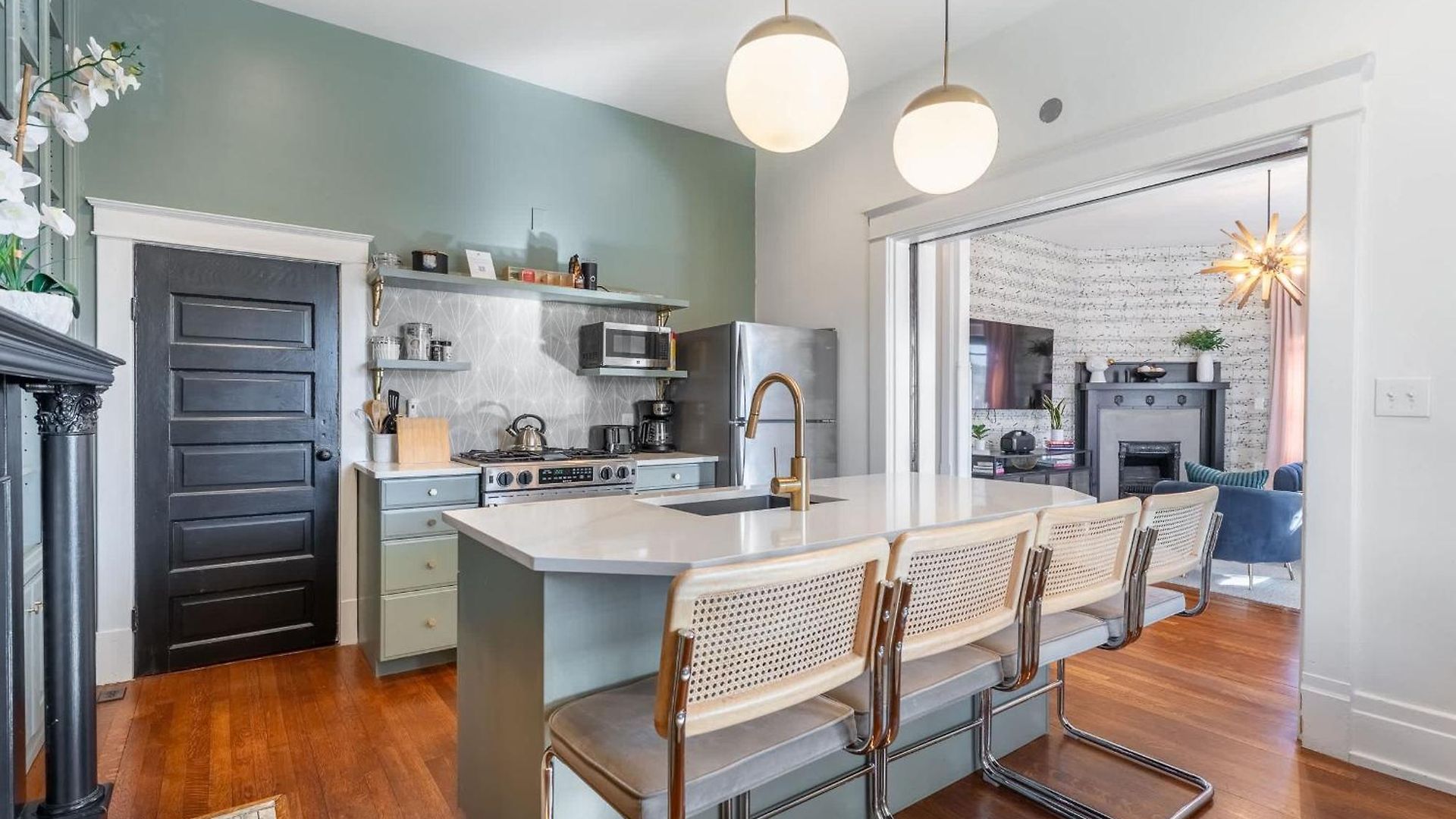 Holiday home Notes Of Southern Charm - Walkable To Food & Shops *