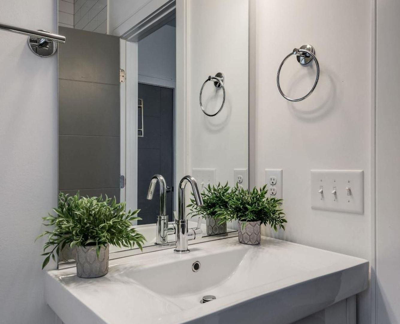 The Skyline Social - Retreat & Private Rooftop Holiday home