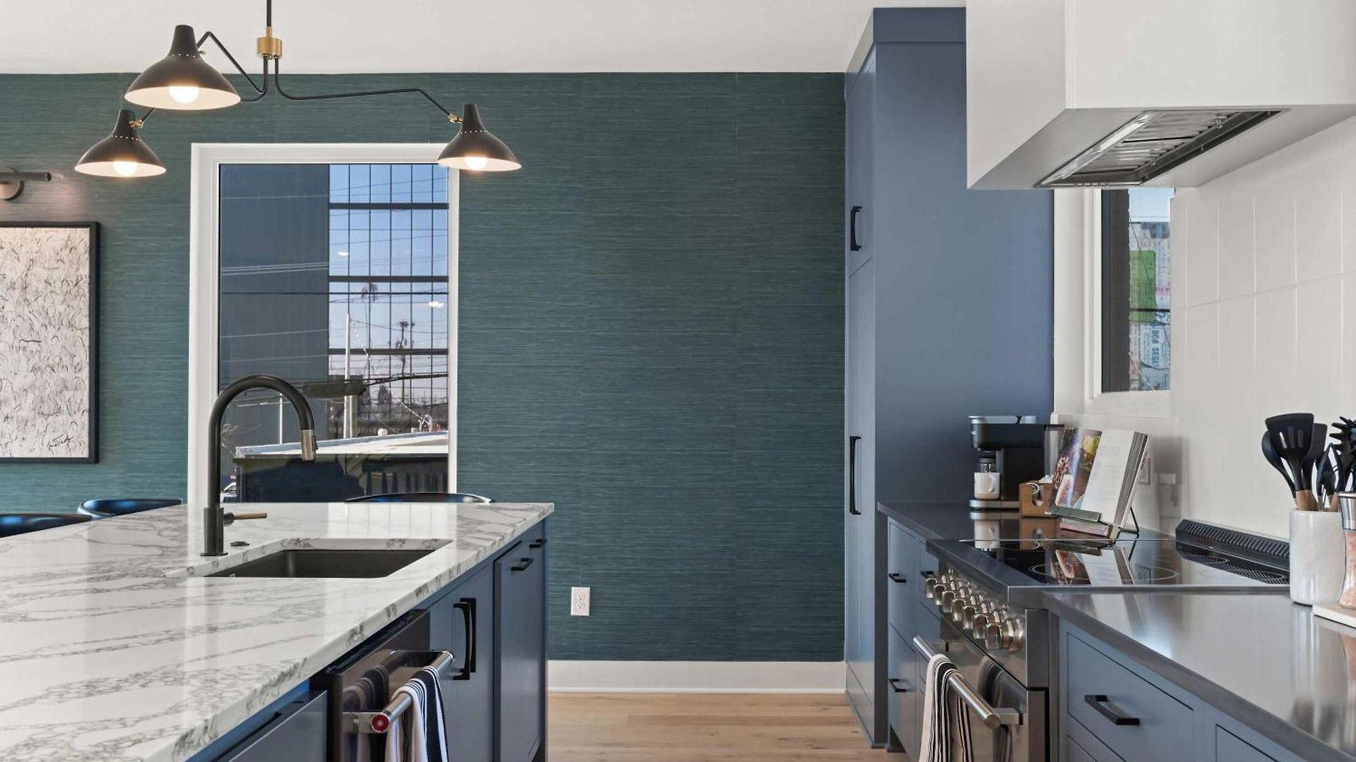 The Linden - Rooftop Views Refined Design New Holiday home *