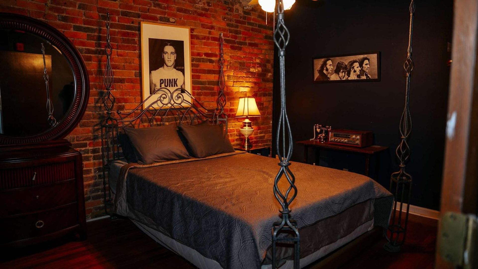 Rockstar Penthouse Speakeasy - Massive By Broadway Nashville
