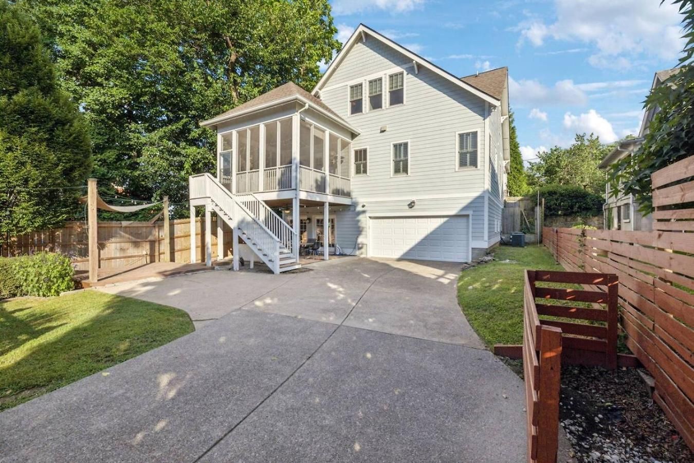 Holiday home Walk To 12 South And Restaurants With Garage And Golf Simulator