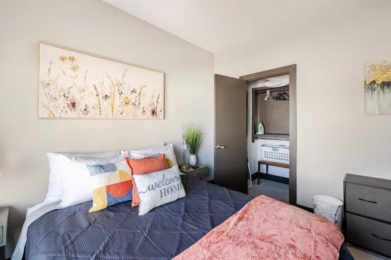 Holiday home Music Trades Corporate Housing Welcome 3 Bed *