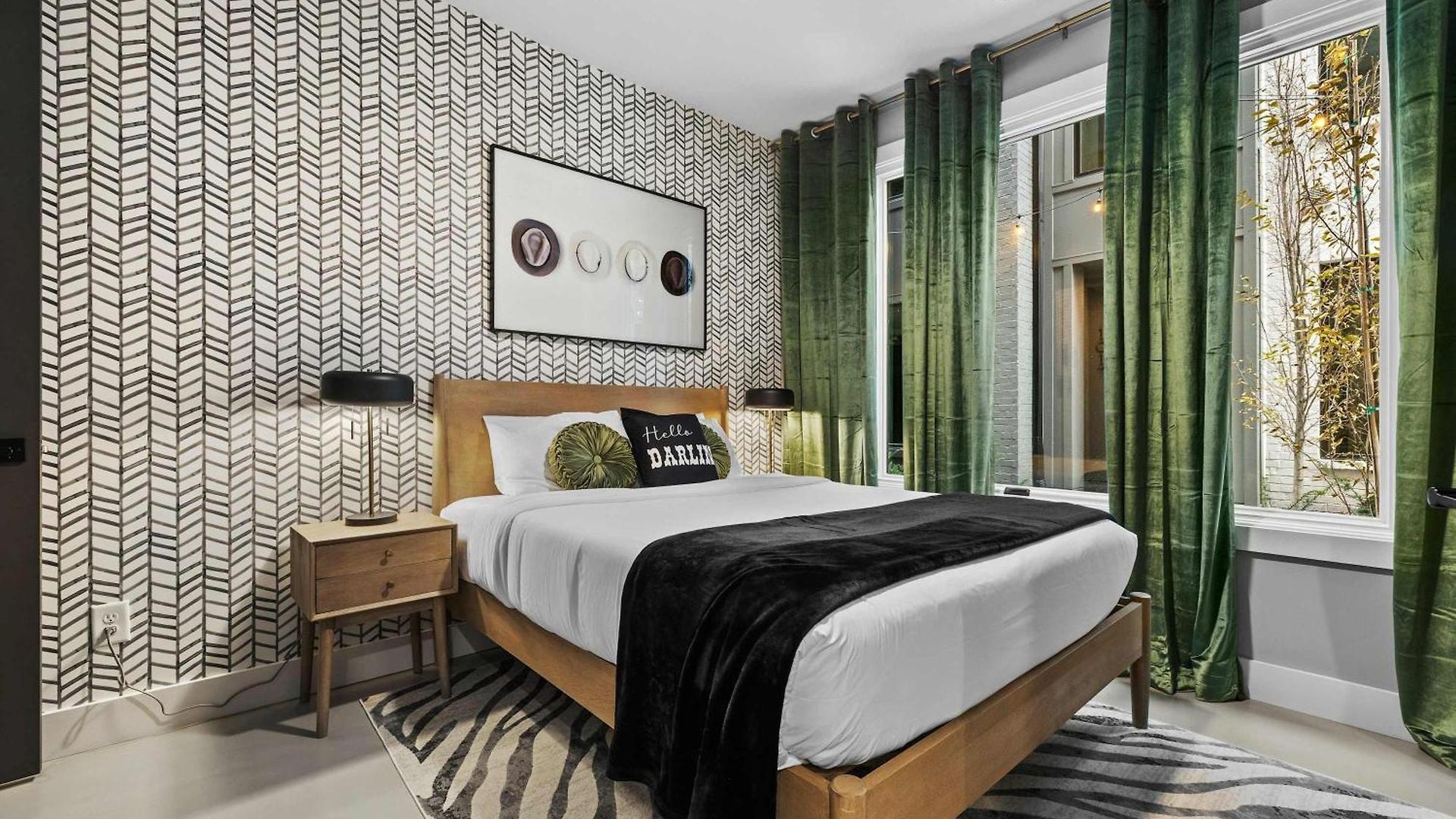 Elegant Nash Karaoke Haven With Rooftop Fire Table Holiday home Nashville