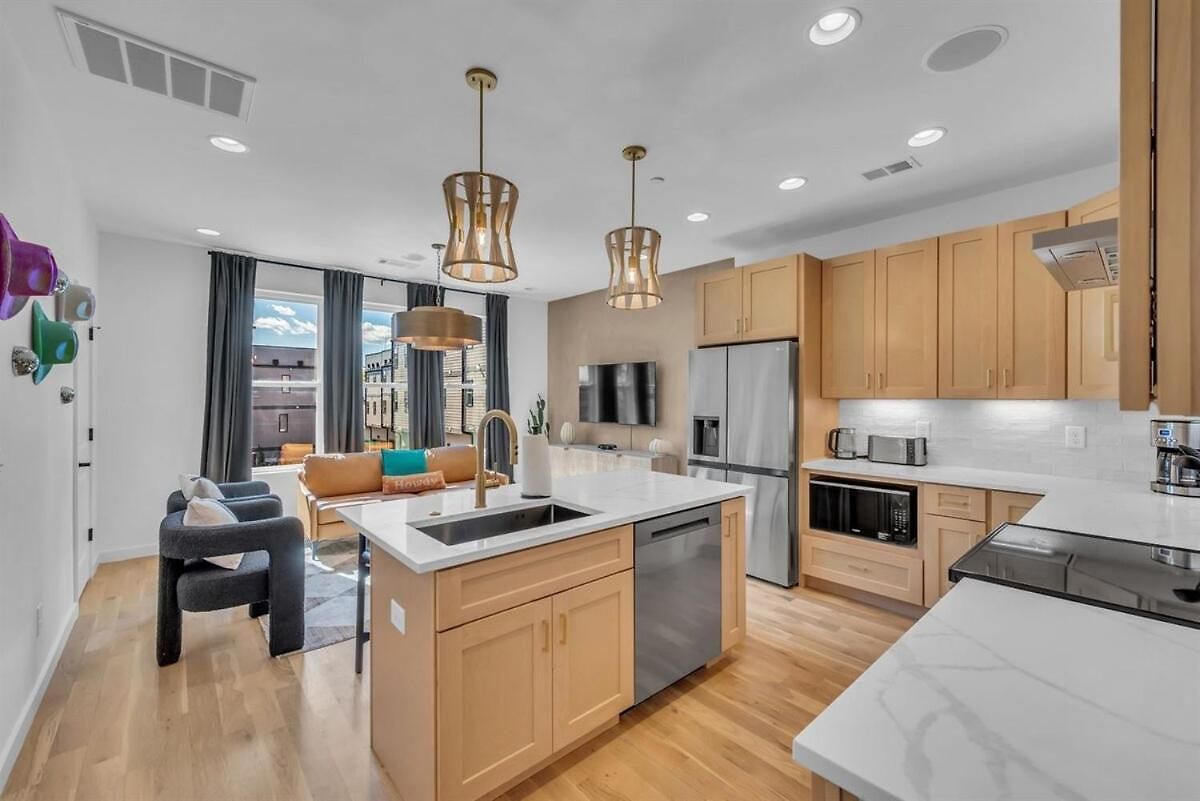 Stylish 5br Retreat W Rooftop Hot Tub Holiday home Nashville