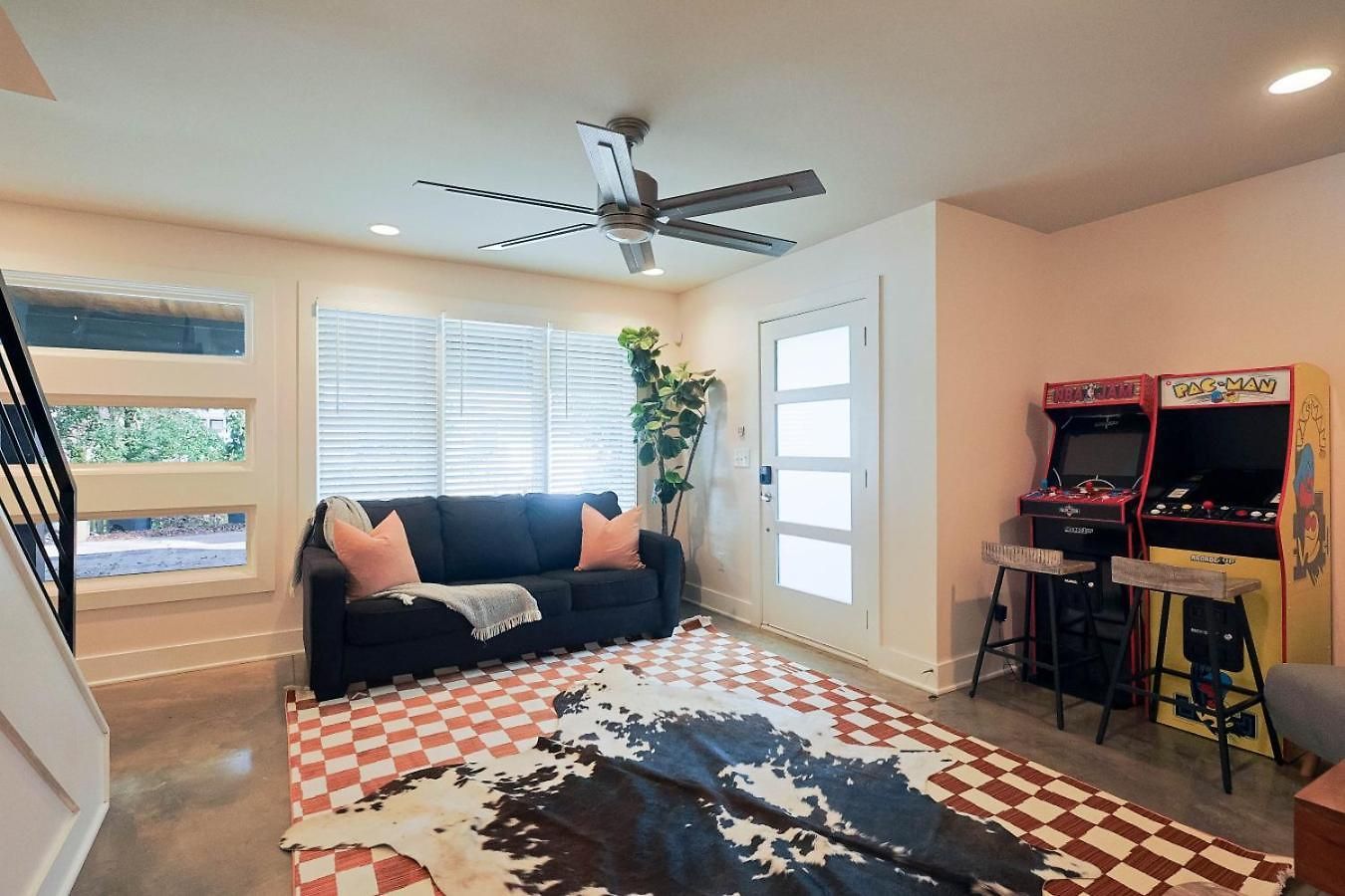 Holiday home New Luxury 4br With Bar, Arcade, 3 Min To Stadium