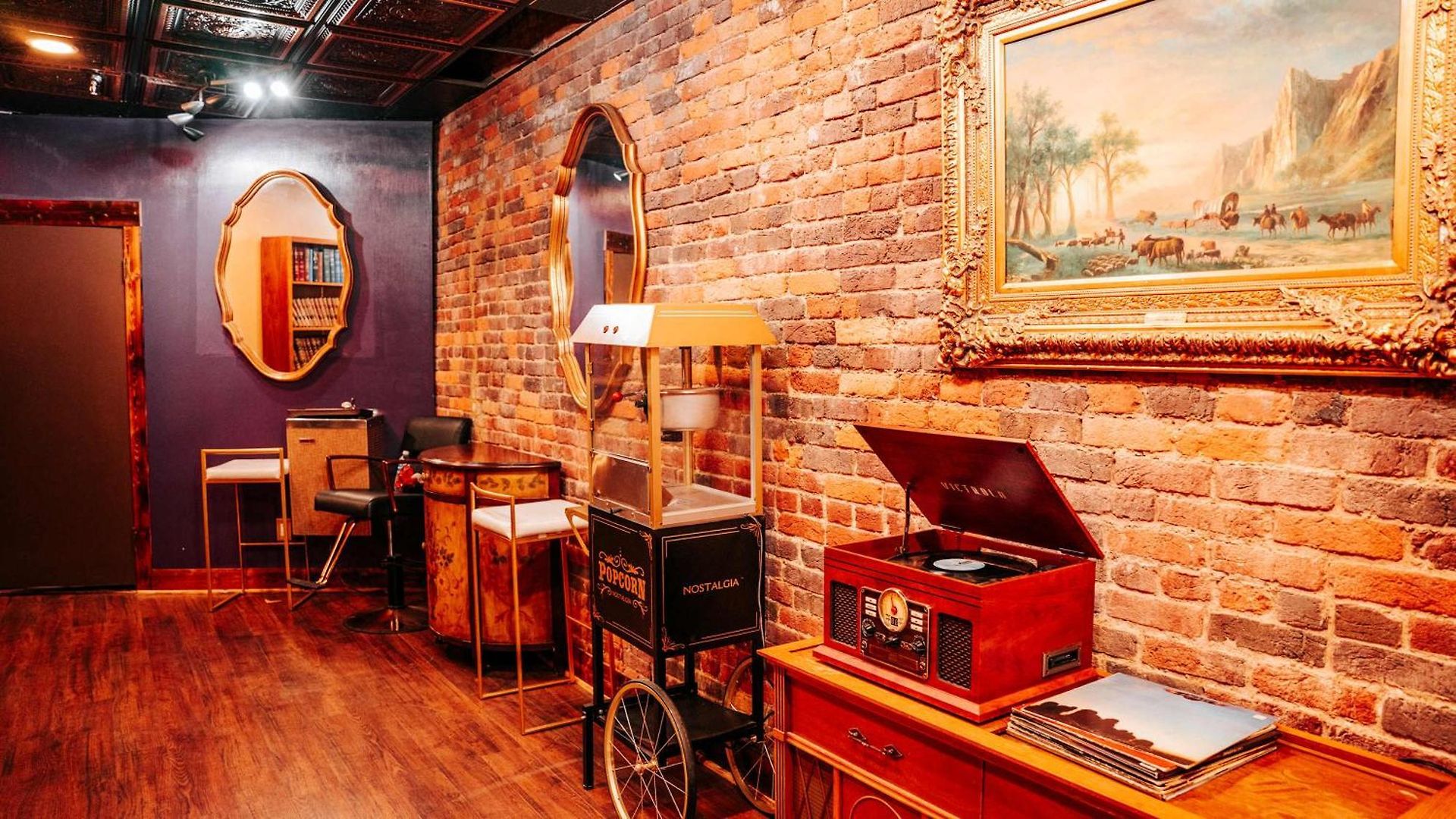 Rockstar Penthouse Speakeasy - Massive By Broadway Holiday home