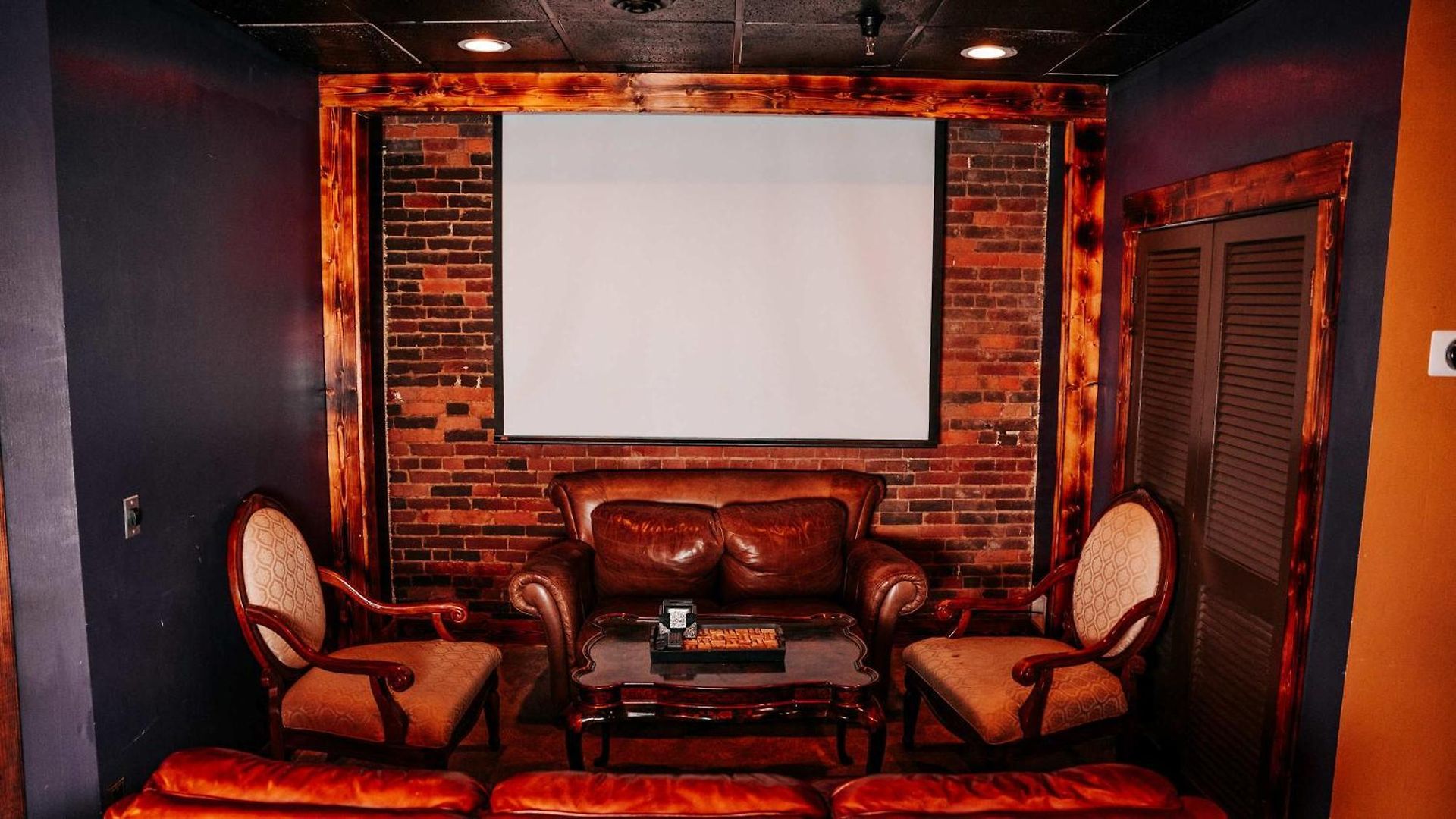 Rockstar Penthouse Speakeasy - Massive By Broadway