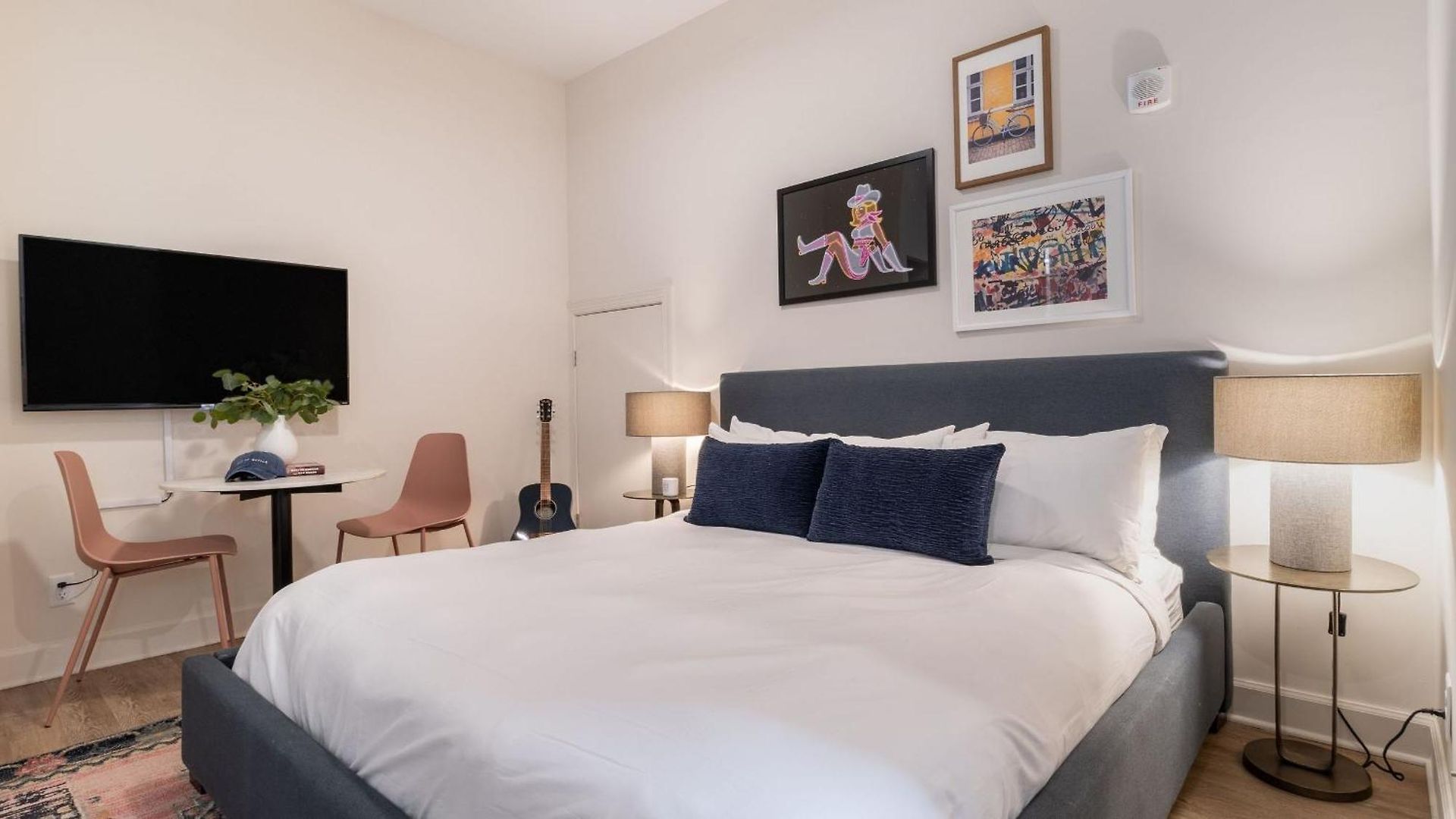 Conway: 3 Units By Avantstay * Nashville