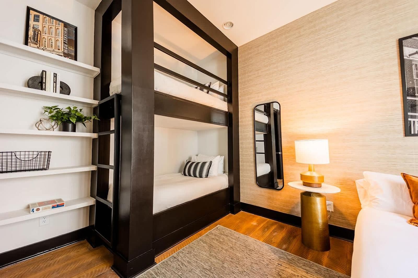 Legendary Encore - Great For Groups Holiday home Nashville