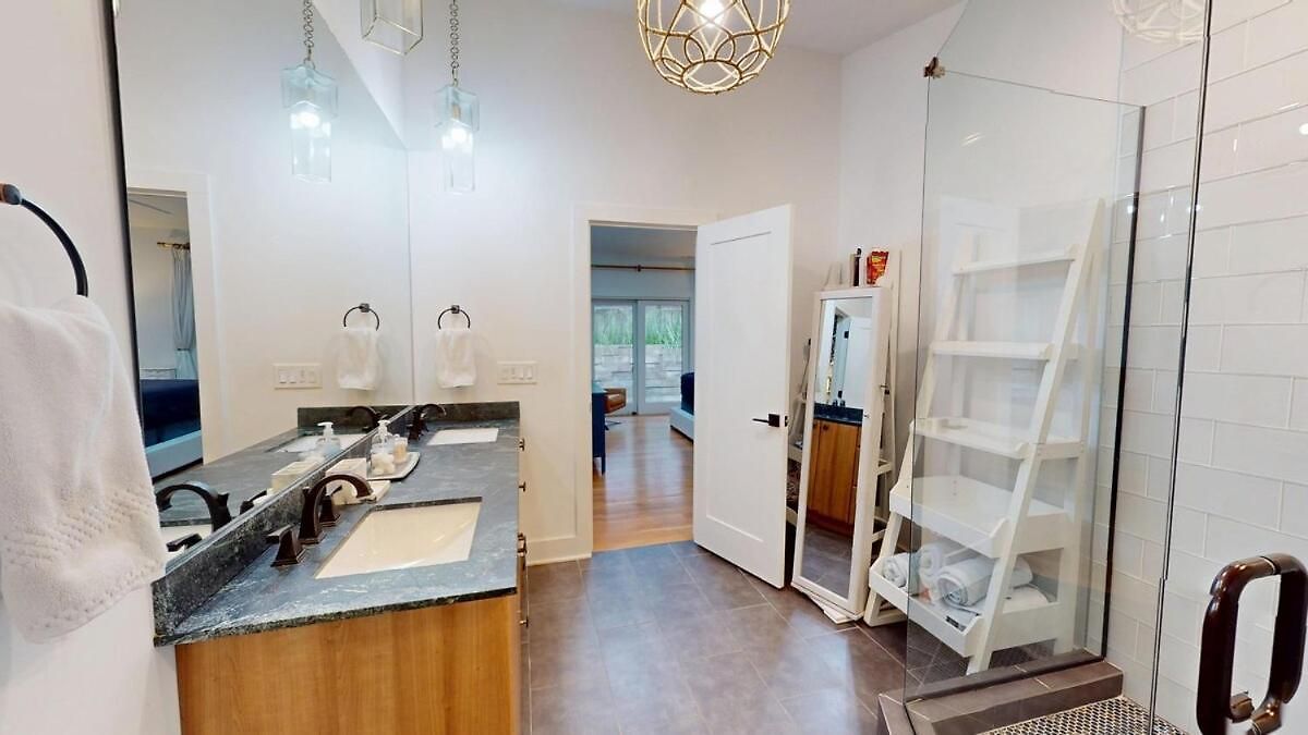 Luxury House Downtown With Private Heated Pool