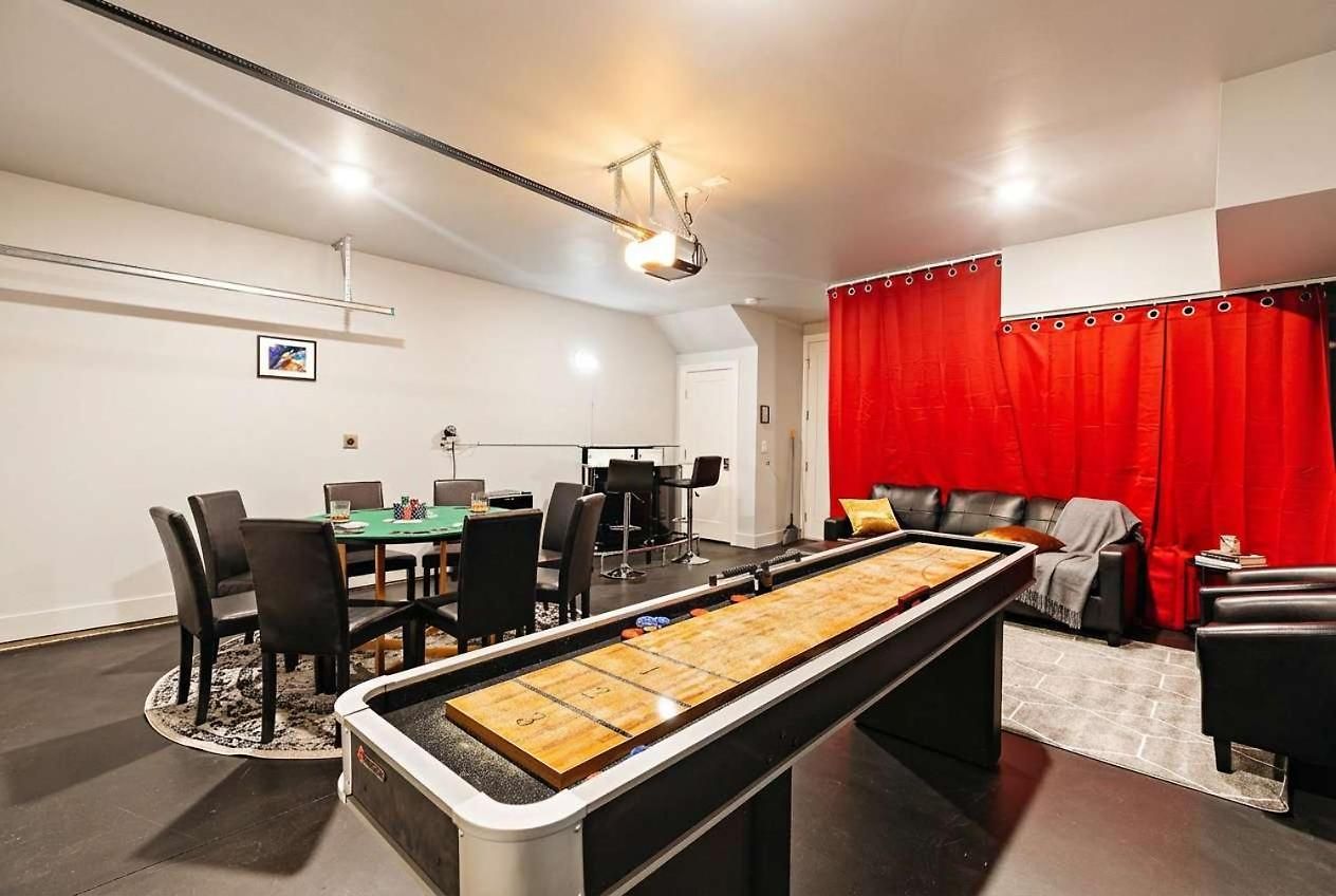 Private With Rooftop Game Near Downtown Nashville