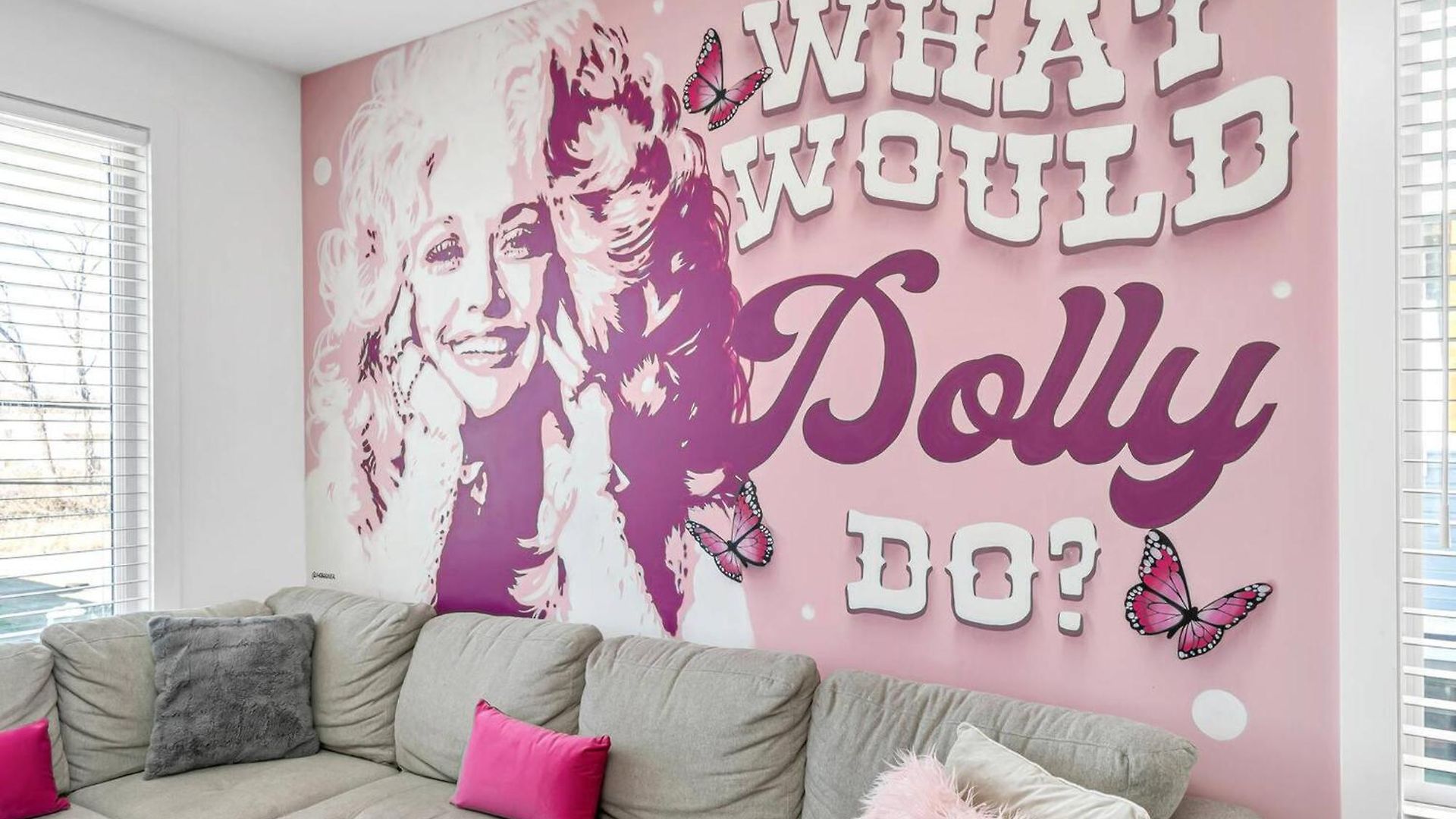 Holiday home Hottub/karaoke-10m Dt-beg Your Parton? Dolly's Hm