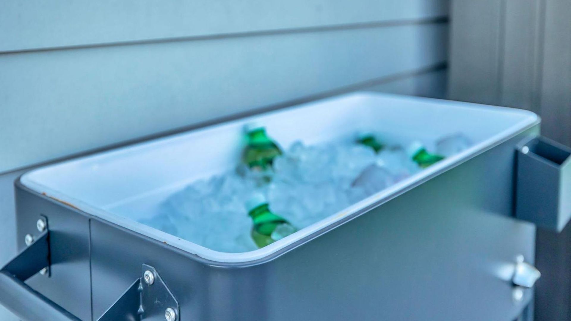 The Skyline Social - Retreat & Private Rooftop