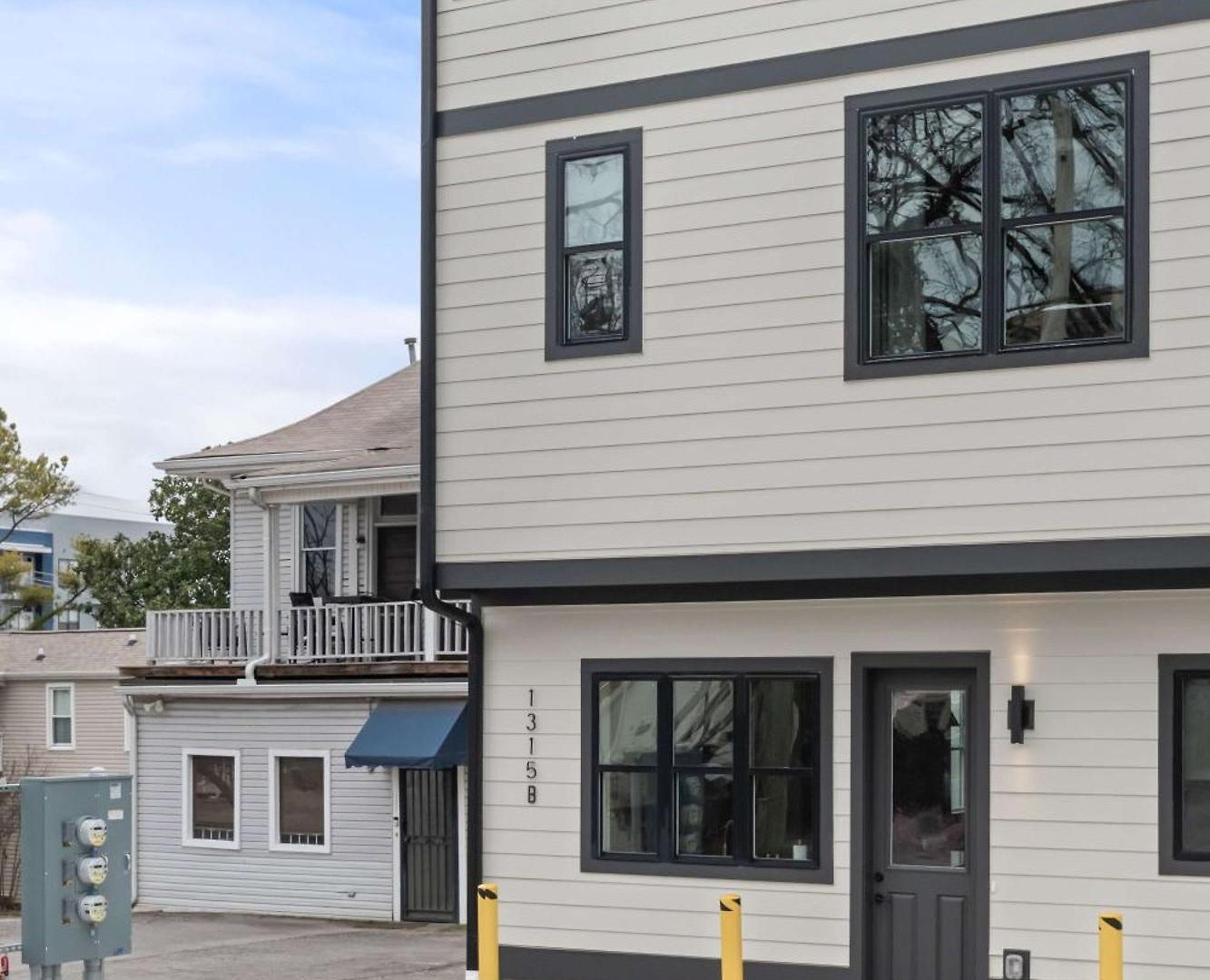 Holiday home The Musgraves - Modern Music Row With Rooftop