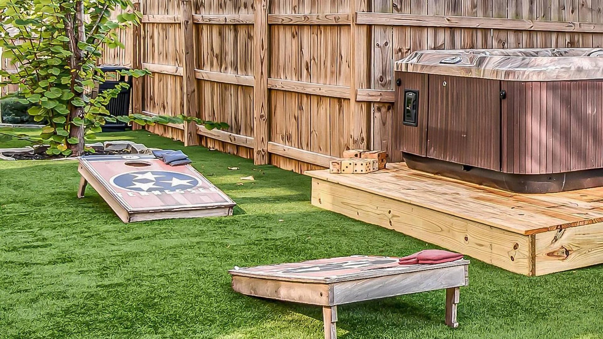 Holiday home Hottub/karaoke-10m Dt-beg Your Parton? Dolly's Hm
