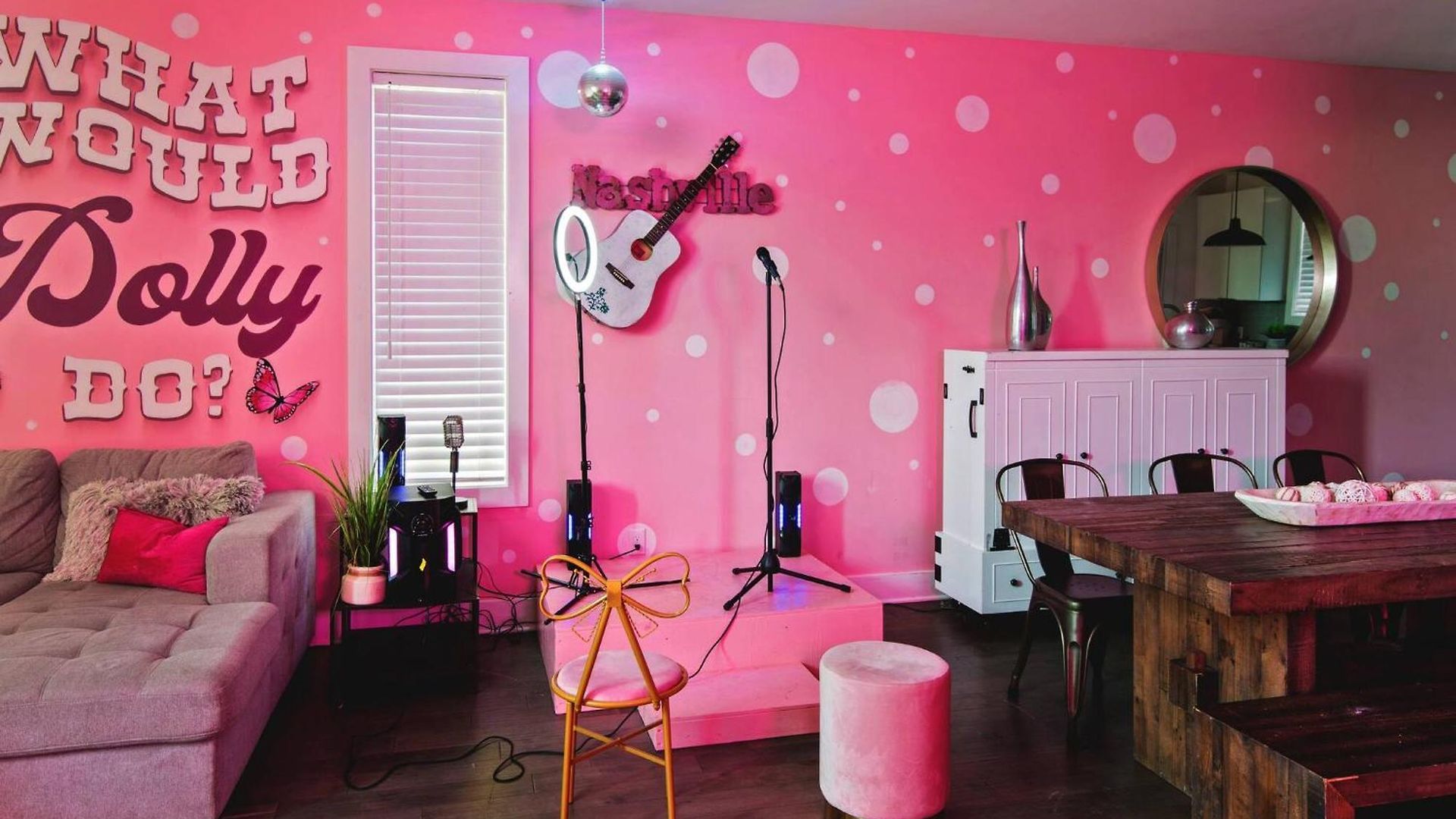 Holiday home Hottub/karaoke-10m Dt-beg Your Parton? Dolly's Hm Nashville