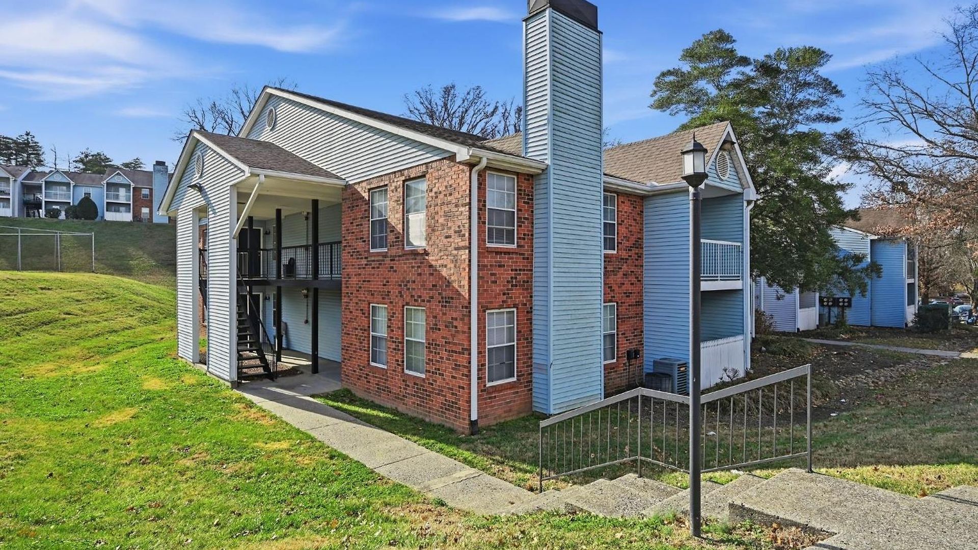 Apartment Comfortable Retreat With In-unit Washerdryer