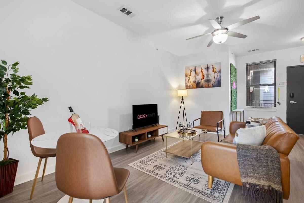Two Cozysuites Music Row In Apartment