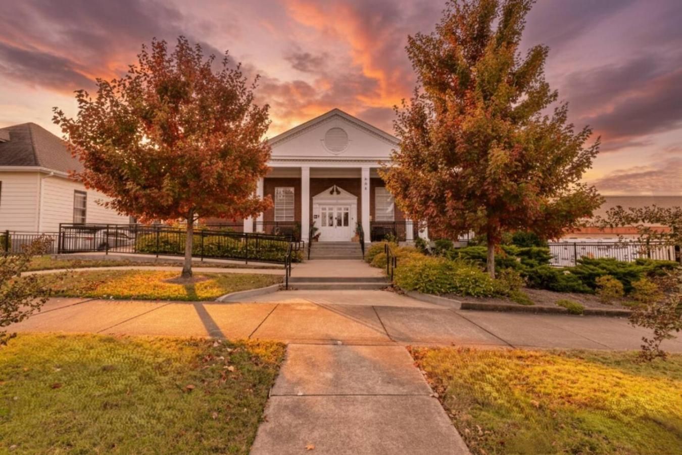 Updated 1br In East Nash-historic Church Building Apartment