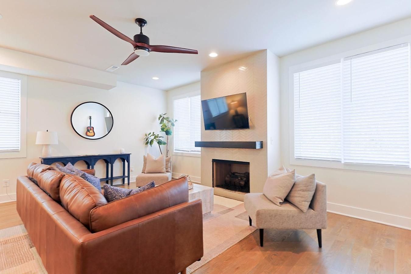 New Hidden Gem, Luxury Kitchen, 5 Min To Broadway * Nashville
