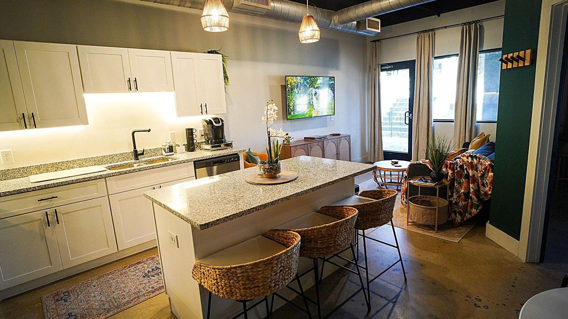 Modern 1br Just Minutes To Downtown