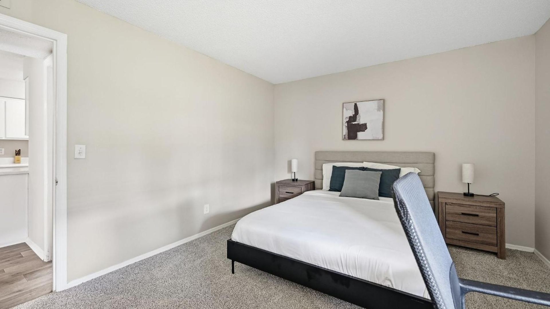 Comfortable Retreat With In-unit Washerdryer