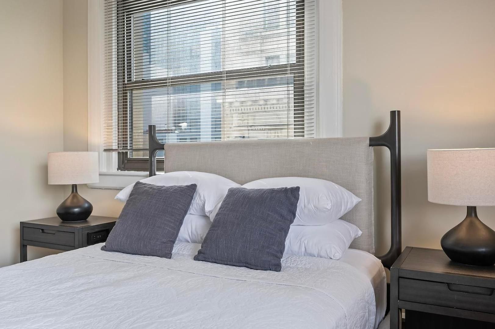 Landing Modern 2Bd Gym Apartment