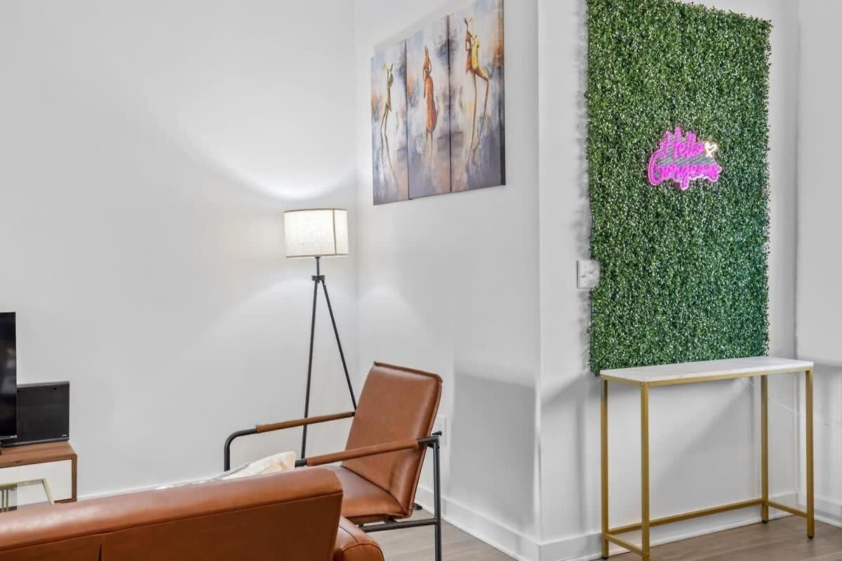 Two Cozysuites Music Row In Apartment Nashville