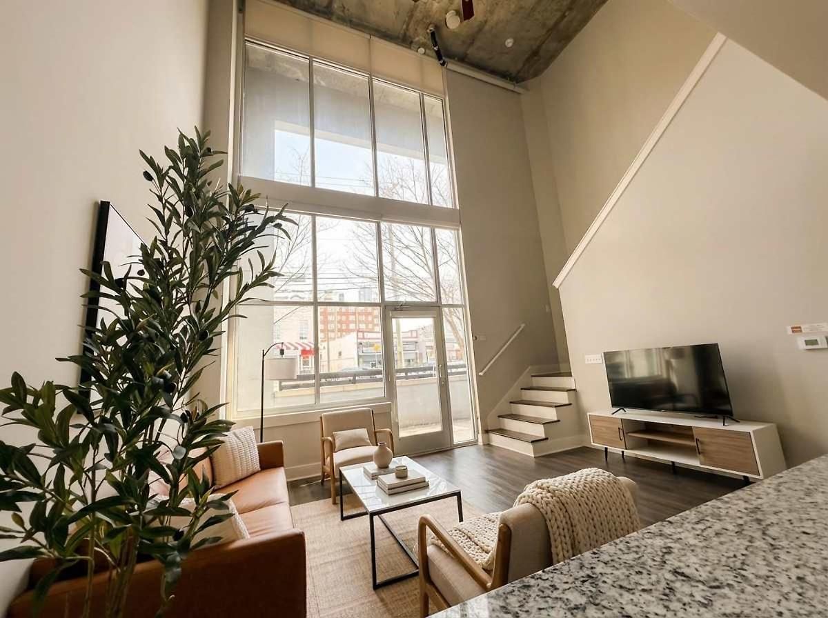 Boulevard Midtown 30ft Ceilings 1br 01 Apartment Nashville