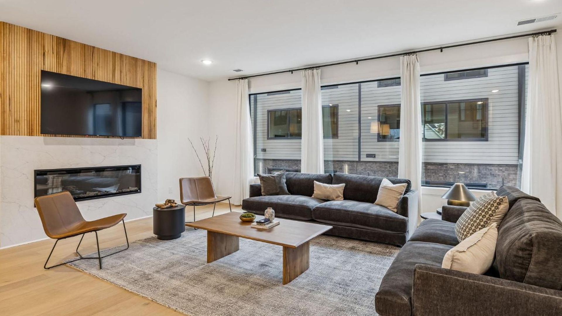 Apartment New Modern Escape With Rooftop Hot Tub *