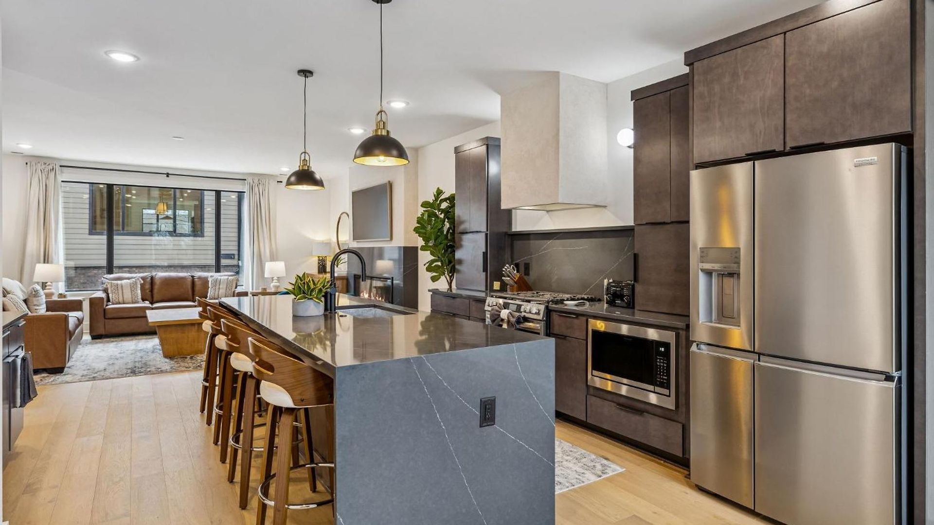 Apartment 3br Townhome Rooftop Views Hot Tub & Fireplace Nashville
