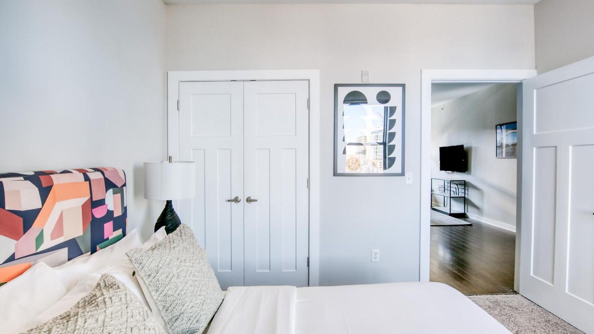 Two Cozysuites Music Row Lovely In Apartment *