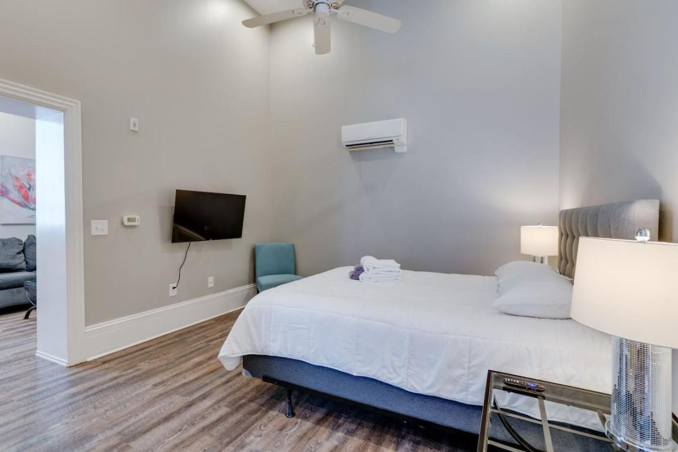 Apartment Updated 1br In East Nash-historic Church Building *