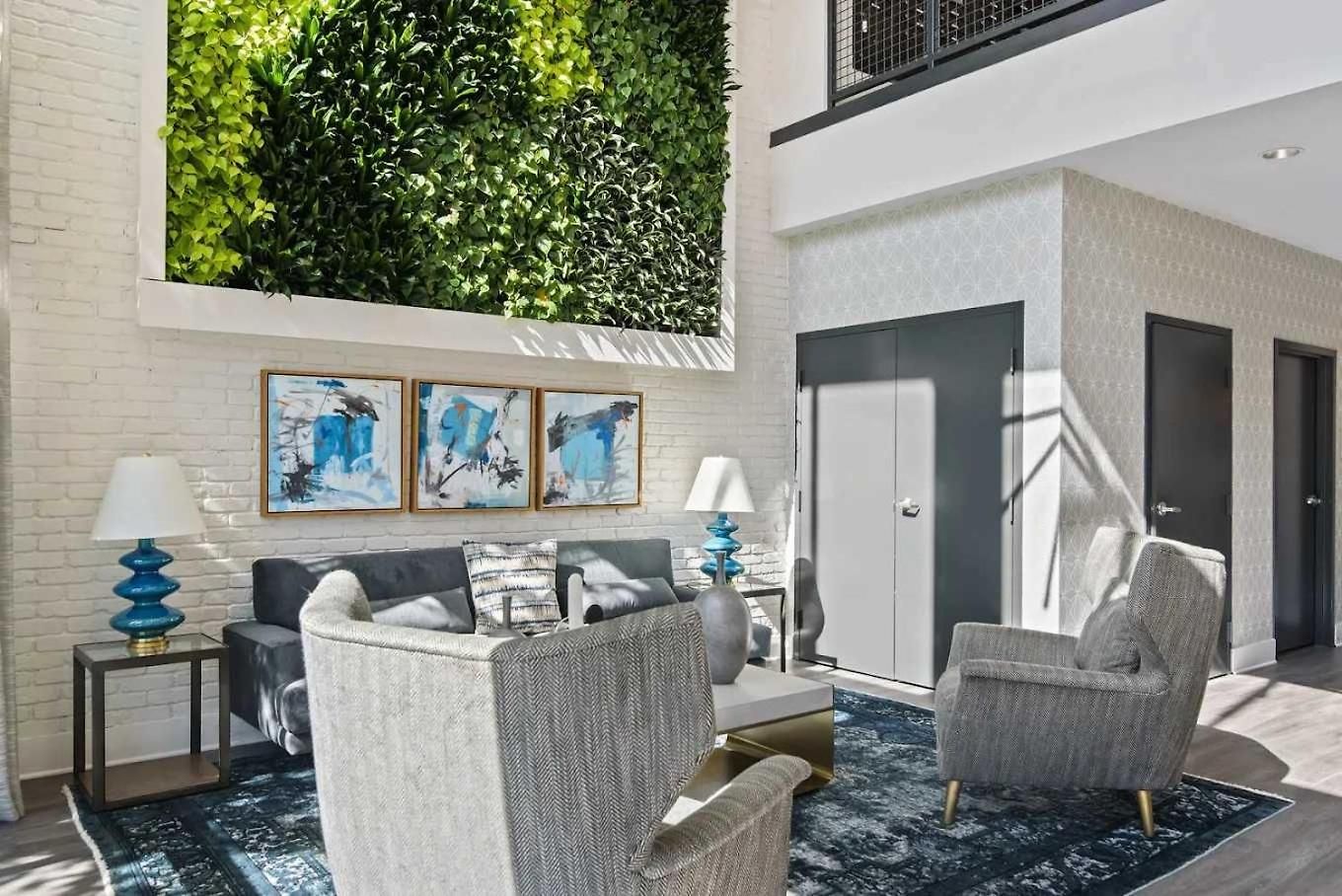 Apartment Boulevard Midtown 1br Pool Gym Parking 01 Nashville