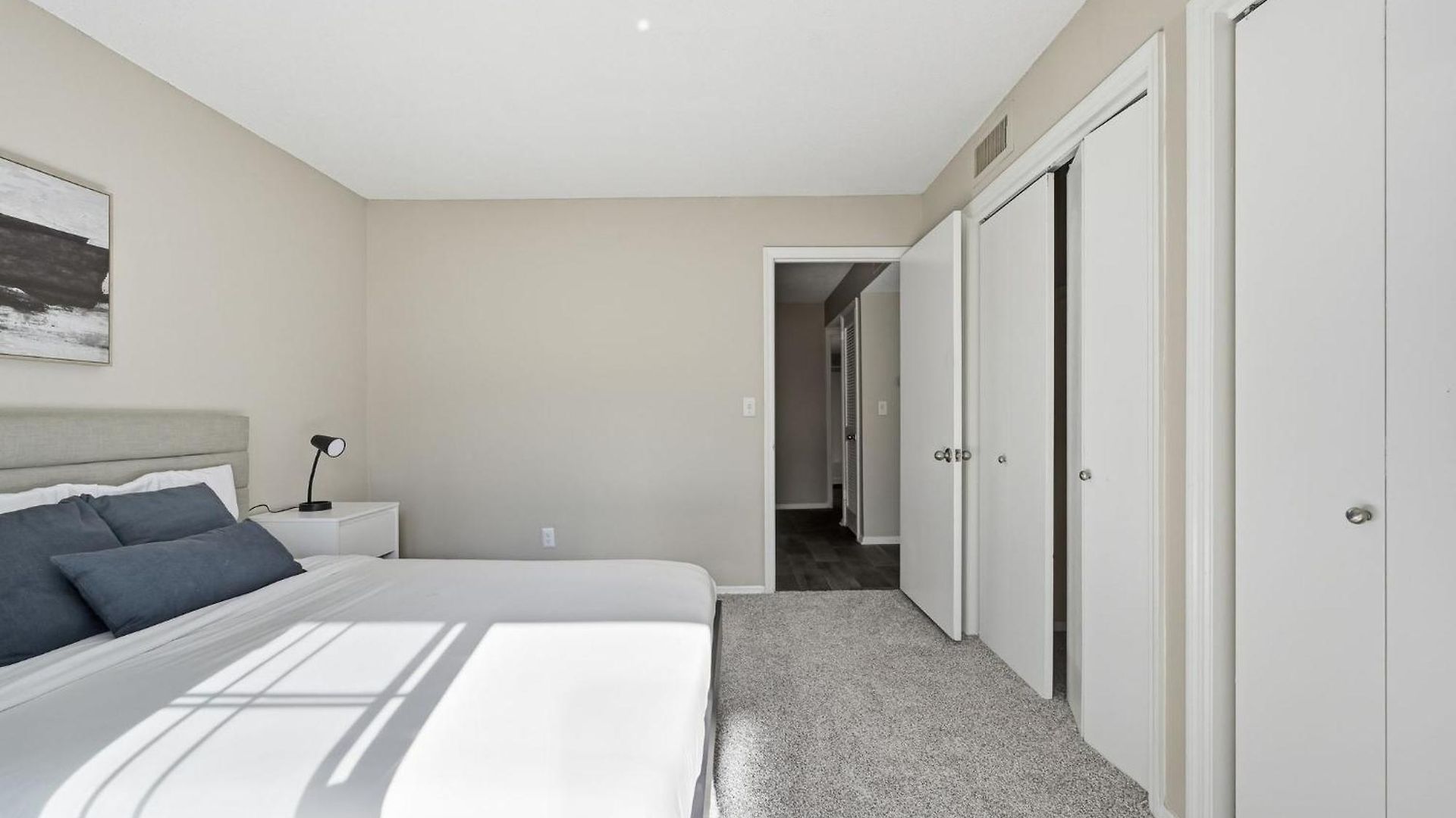 Comfortable Retreat With In-unit Washerdryer Apartment Nashville