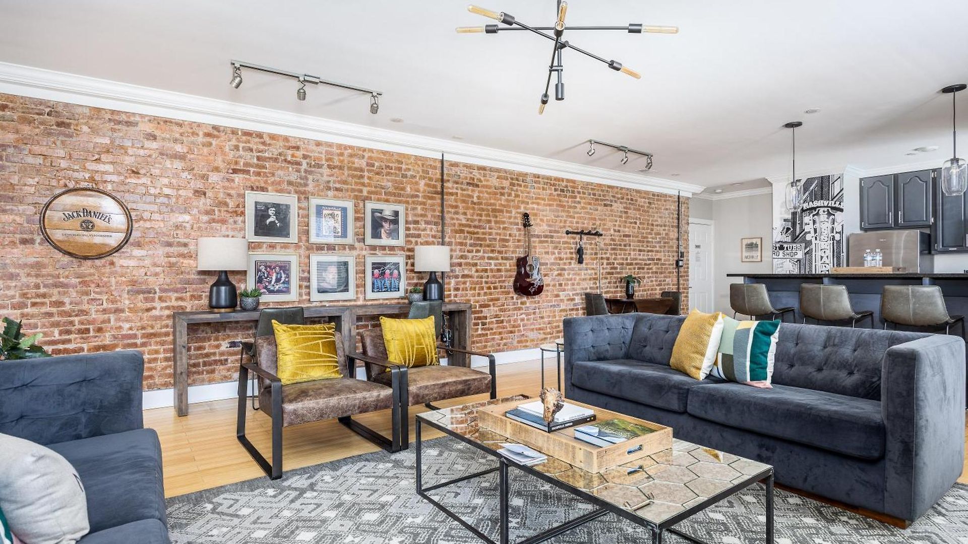 Music Views Downtown - Parking Included *