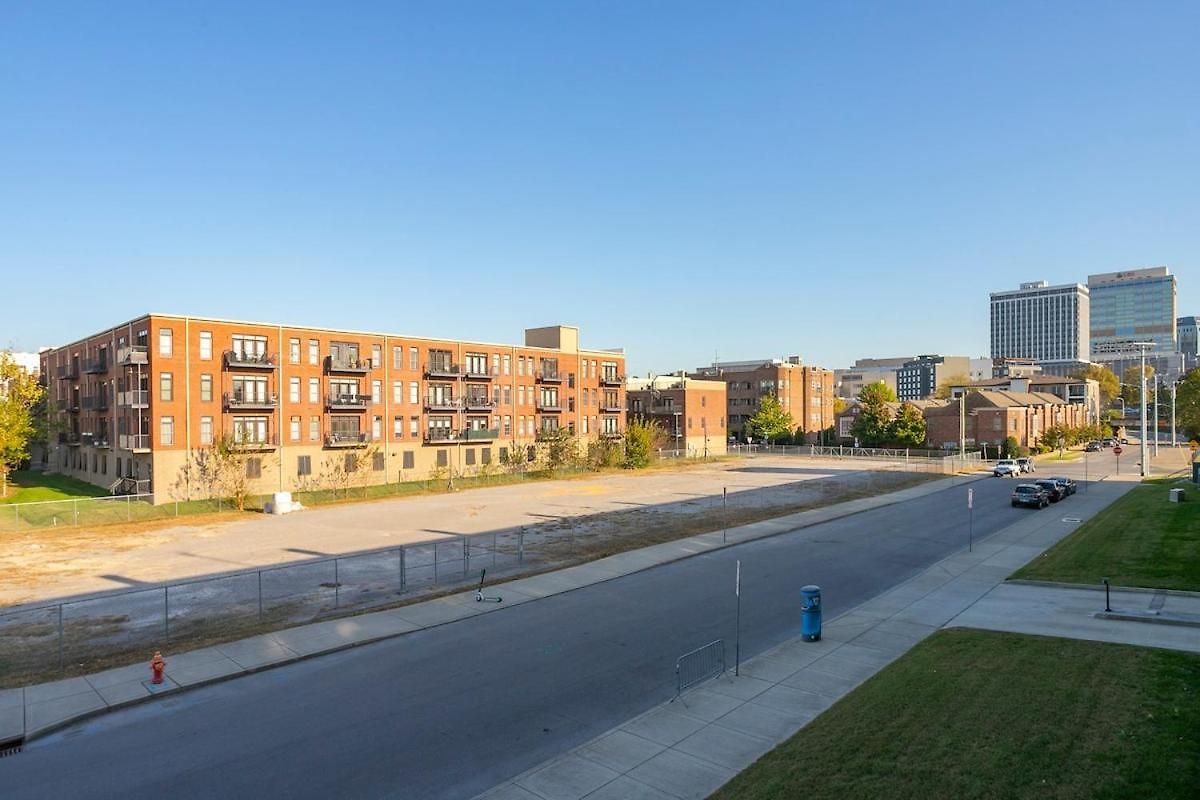 Beautiful In The Heart Of Downtown Walk To Broadway * Nashville