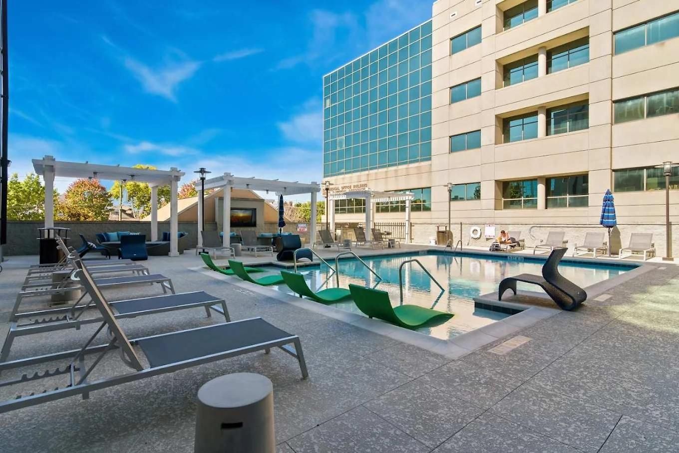 Boulevard Midtown 1br Pool Gym Parking 03 Nashville