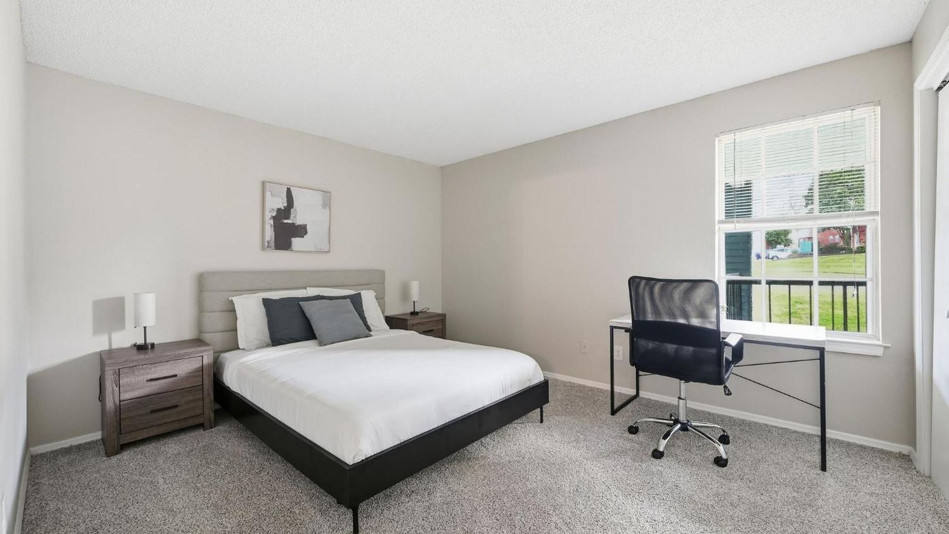 Comfortable Retreat With In-unit Washerdryer